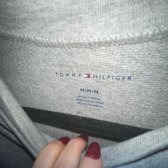 tommy hilfiger longsleeve - Picture 2 of 2
